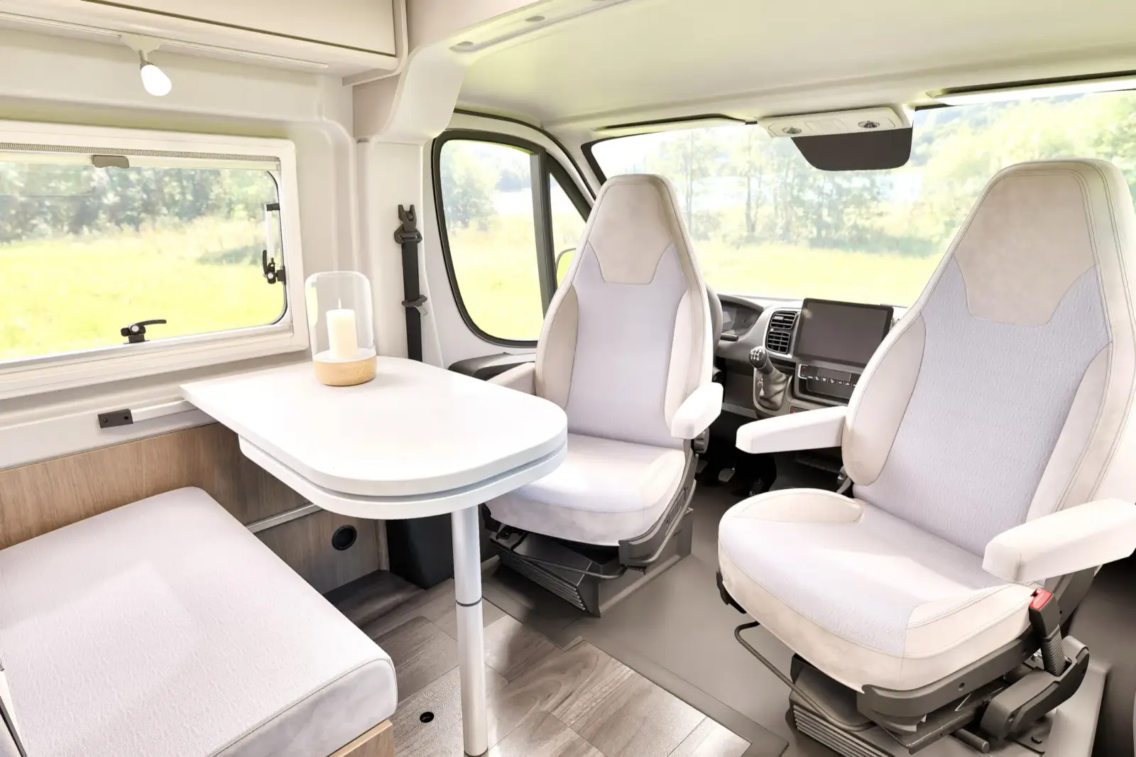 Motorhome Van 4x4  (automática) – Autocaravanas, foto 3