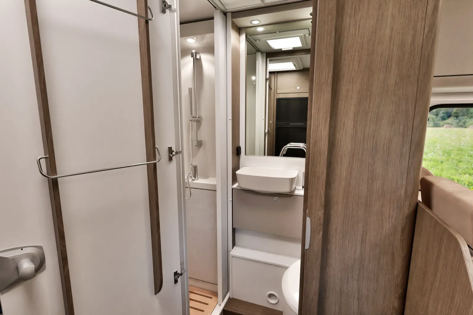 Motorhome Family 5 (manuale) – Autocaravan, foto 10