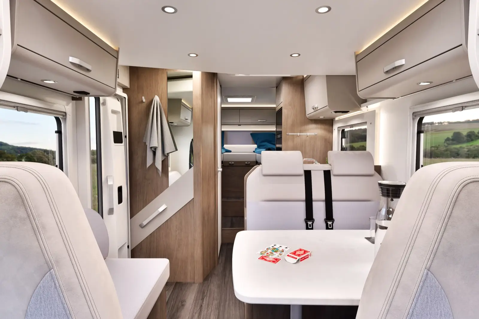Motorhome Medium (Automatic) – Motorhomes, photo 9