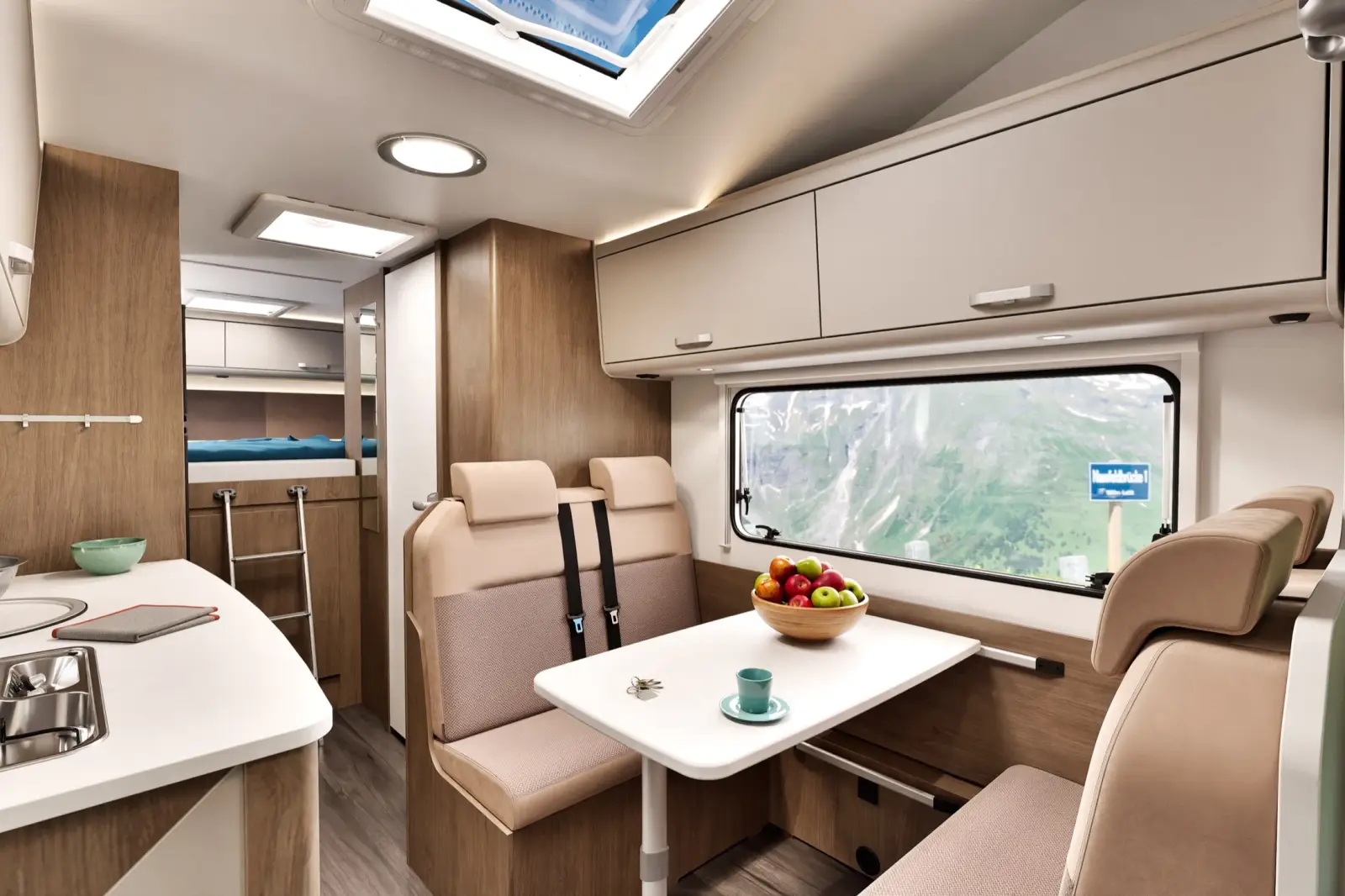 Motorhome Large 5 (cambio manuale) – Autocaravan, foto 4