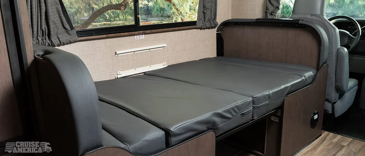 Cruise America Standard RV (Automatic) – RVs, photo 7