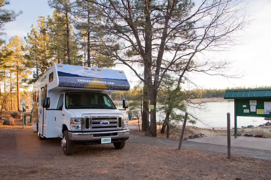 Cruise America Standard RV (Automatic) – RVs, photo 26