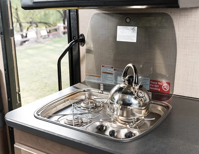 Cruise America Standard RV (Automatic) – RVs, photo 13