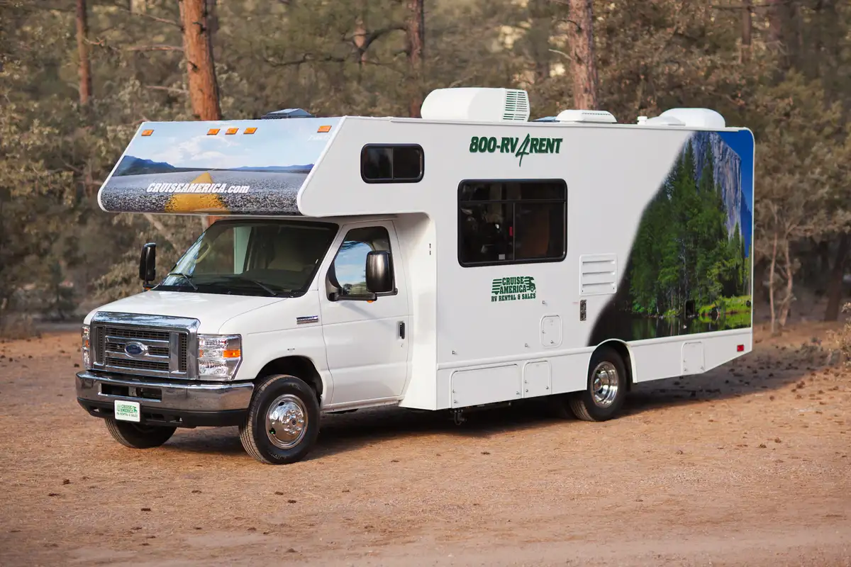 Cruise America Standard RV (Automatic) – RVs, photo 21