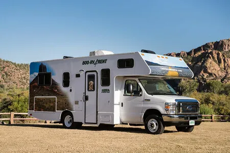 Cruise America Standard RV (Automatic) – RVs, photo 2