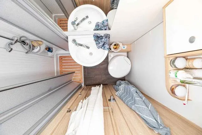 Family Luxury (boîte manuelle) – Camping-cars, photo 8