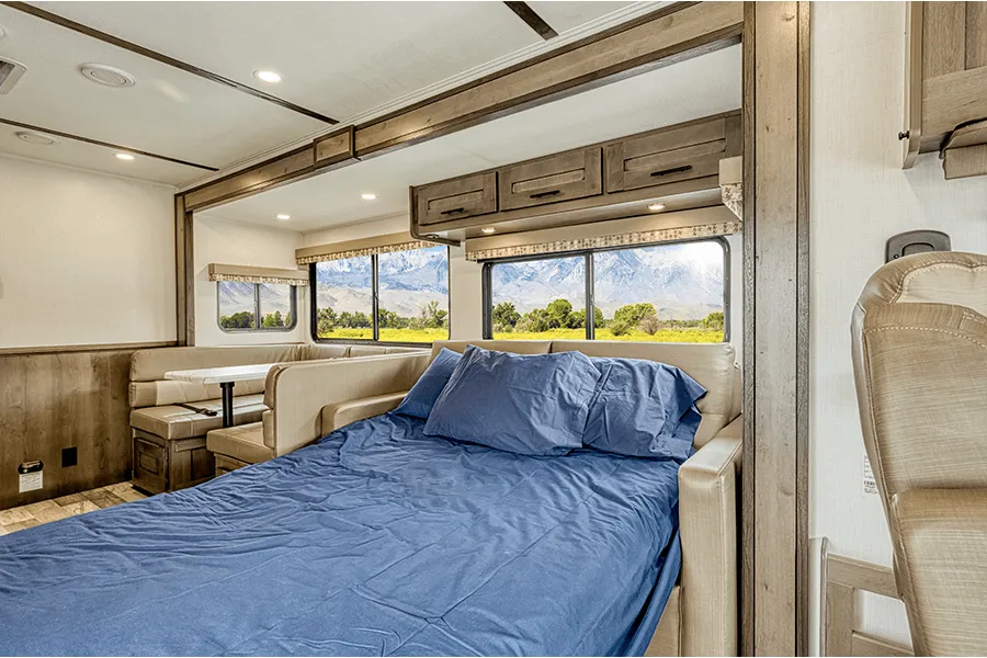 Mighty Class A (MA) 30-34ft – RVs, photo 2