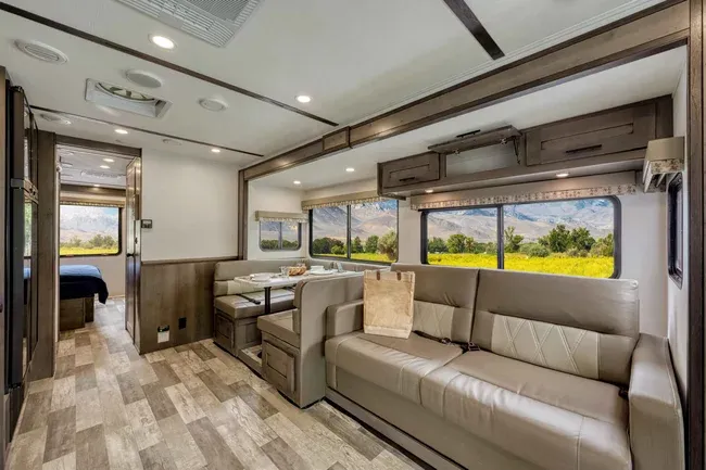 Mighty Class A (MA) 30-34ft – RVs, photo 14