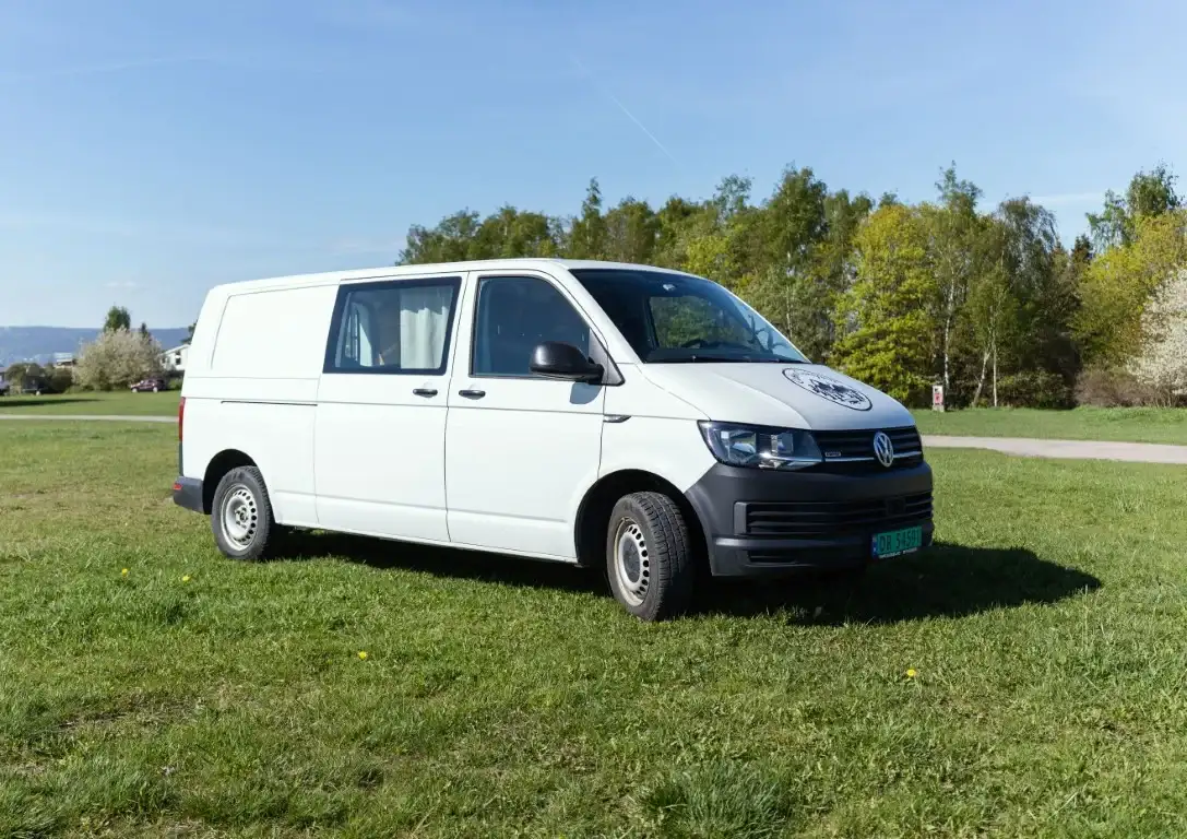 VW Transporter (automatic) – Campervans