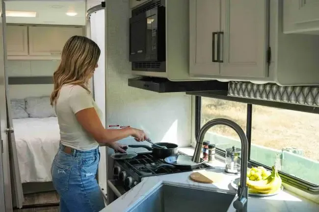 Comfort Family Select (Automatic) – RVs, photo 9