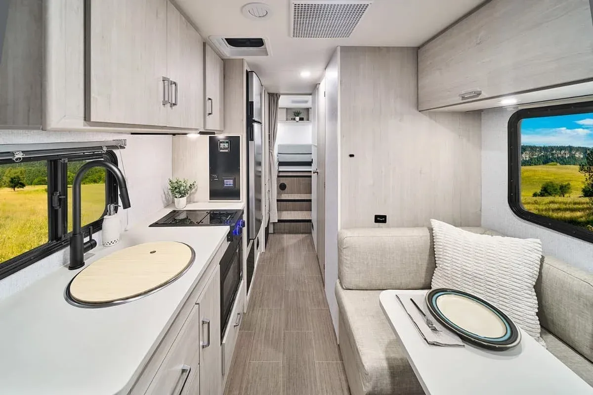 Winnebago Sunflyer 24GG – RVs, photo 6