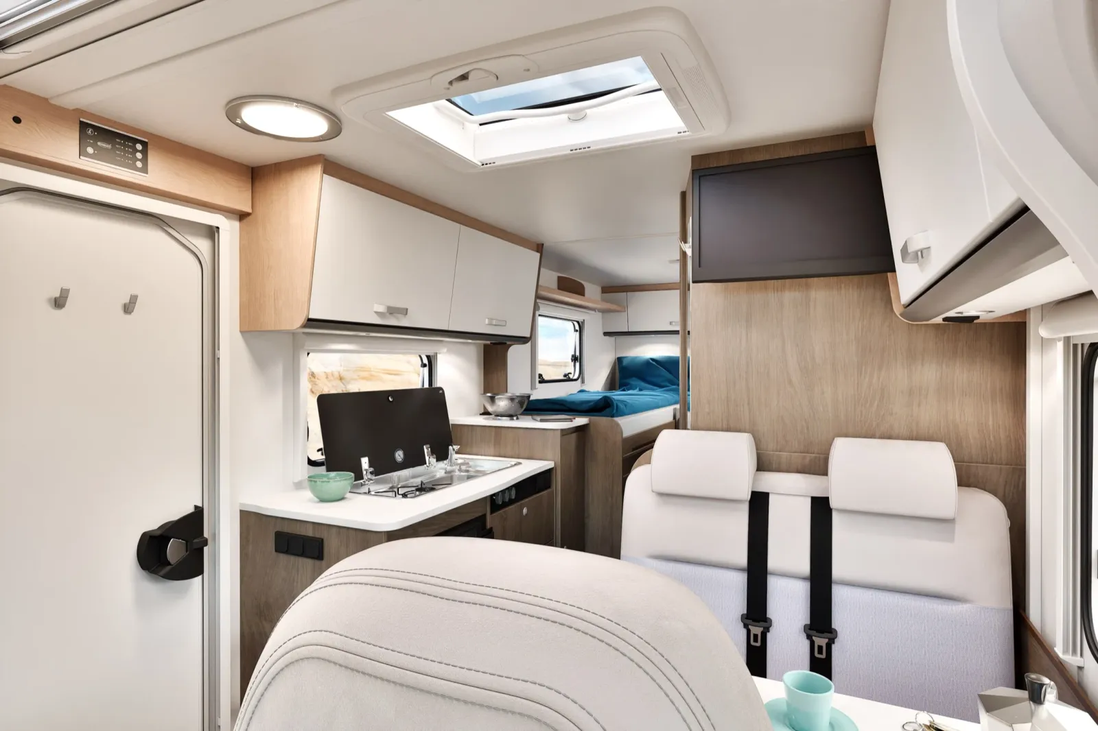 Motorhome Small (Automatic) – Motorhomes, photo 4