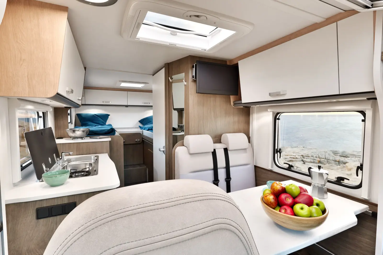 Motorhome Small (Automatic) – Motorhomes, photo 5
