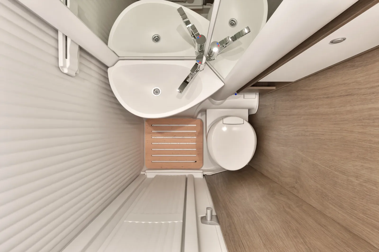 Motorhome Small (Automatic) – Motorhomes, photo 9
