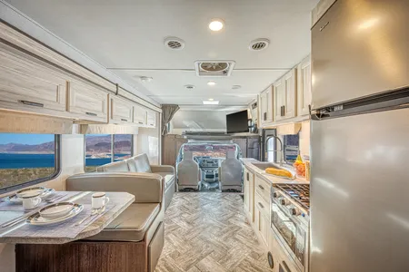 El Monte RV Class C Family Sleeper (FS) 30-32ft – RVs, photo 4