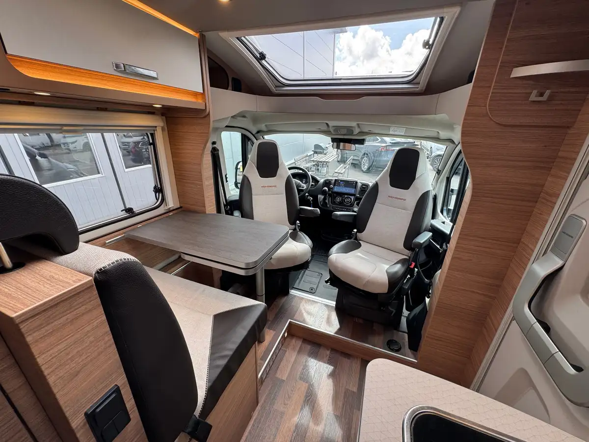 Weinsberg 600 MEG Pepper "Jupiter" – Camping-cars, photo 15