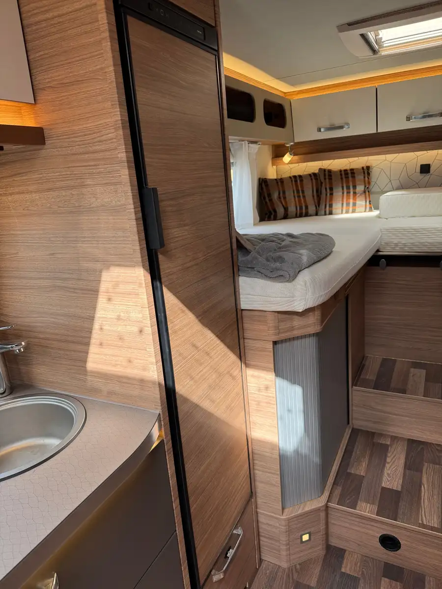Weinsberg 600 MEG Pepper "Saturn" – Autocaravan, foto 13